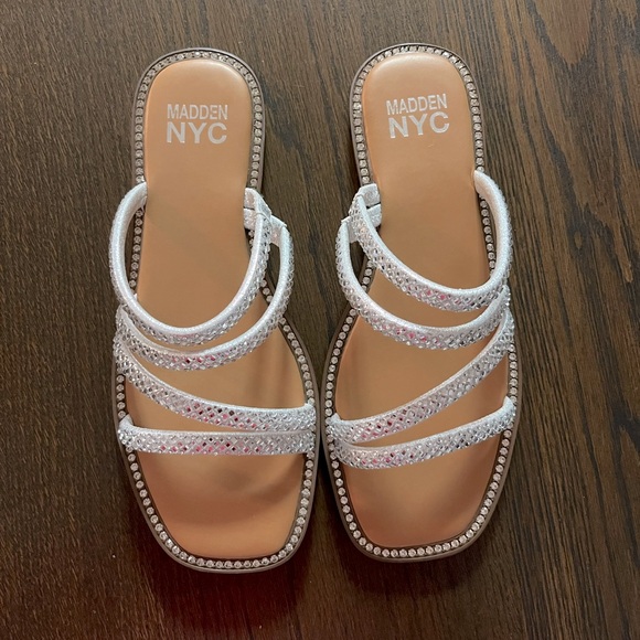 Madden NYC Rhinestone Chase Sandals NWOT - Picture 6 of 8